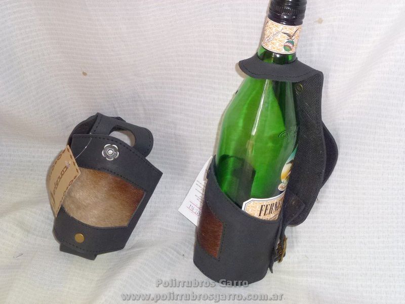PORTABOTELLA CUERO CON DIJE