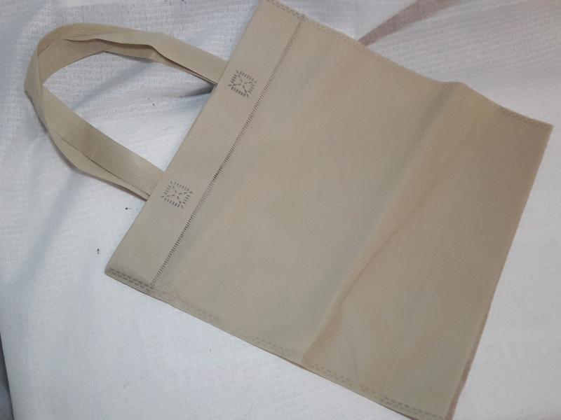BOLSA FISELINA 30*30 BEIGE