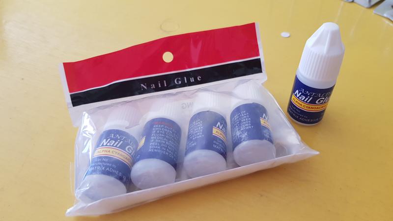 PEGAMENTO P/UÑAS X 5 BOTELLAS 3GRS C/U