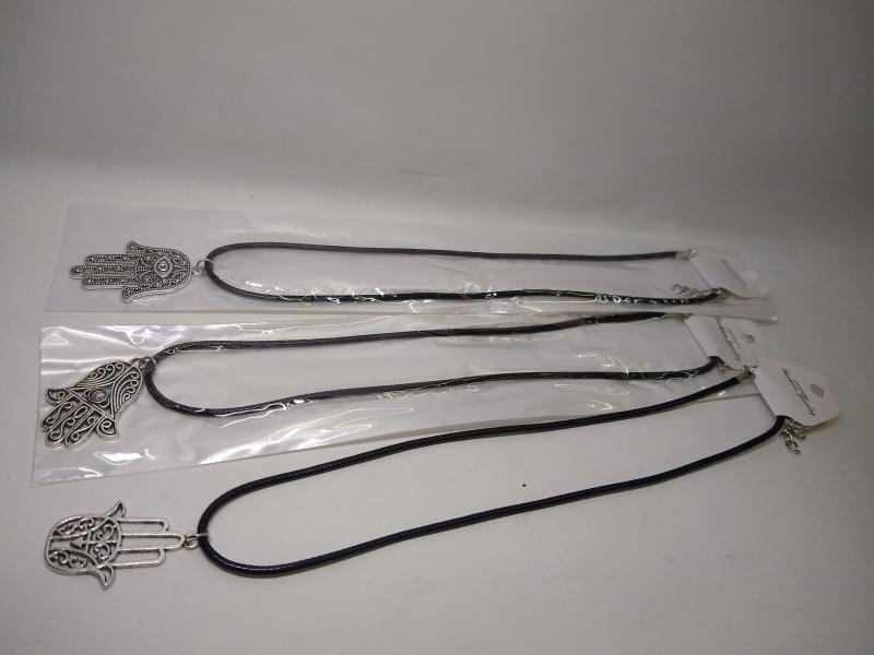 COLLAR CORDON NEGRO DIJE MANO FATIMA