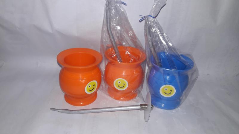 MATE PLAST CARITA C/BOMBILLA SACAYERBA 9CM