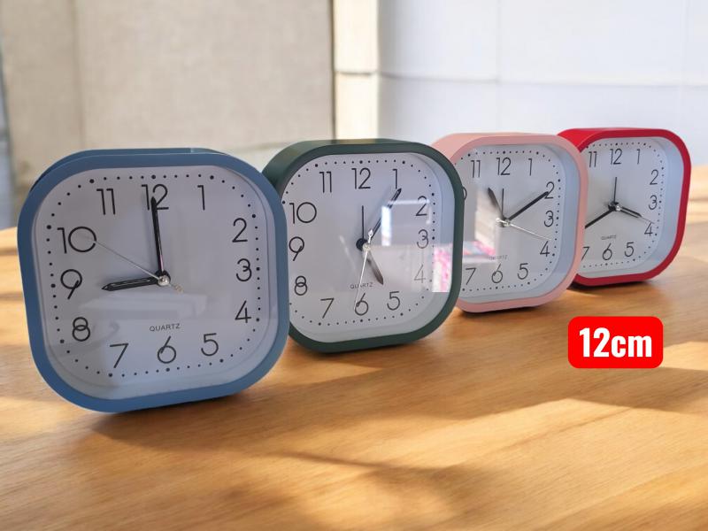 RELOJ DESPERTADOR CUADRADO COLOR 12.5CM
