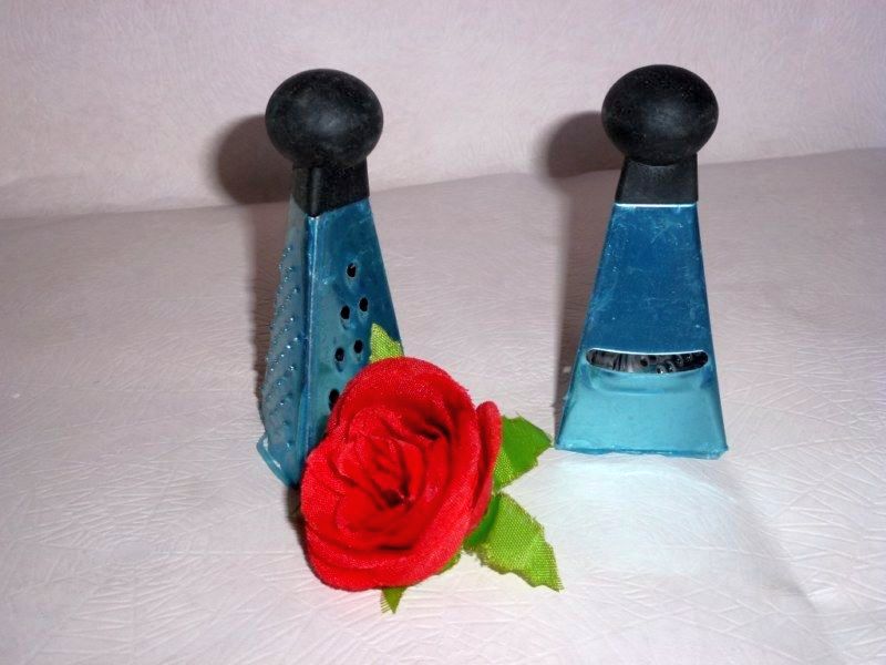 RALLADOR NUEZ MOSCADA 9 CM