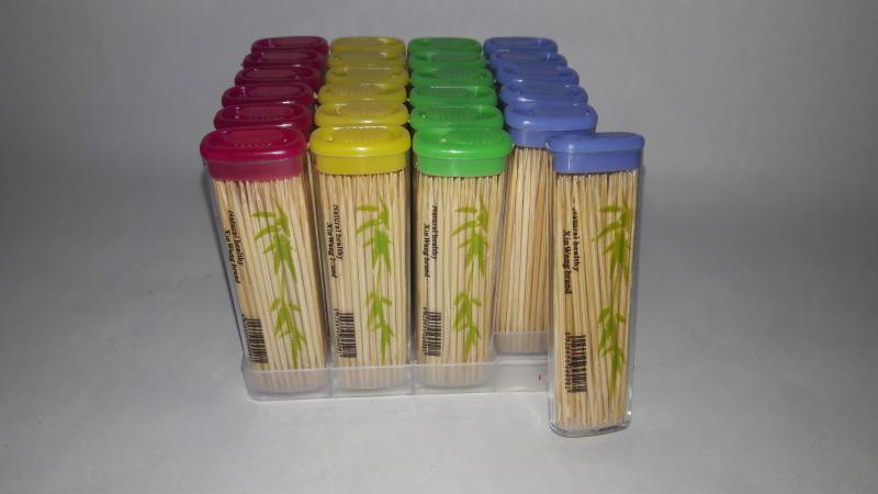 PALILLERO EN RECIP PLASTICO 7.5CM CHICO