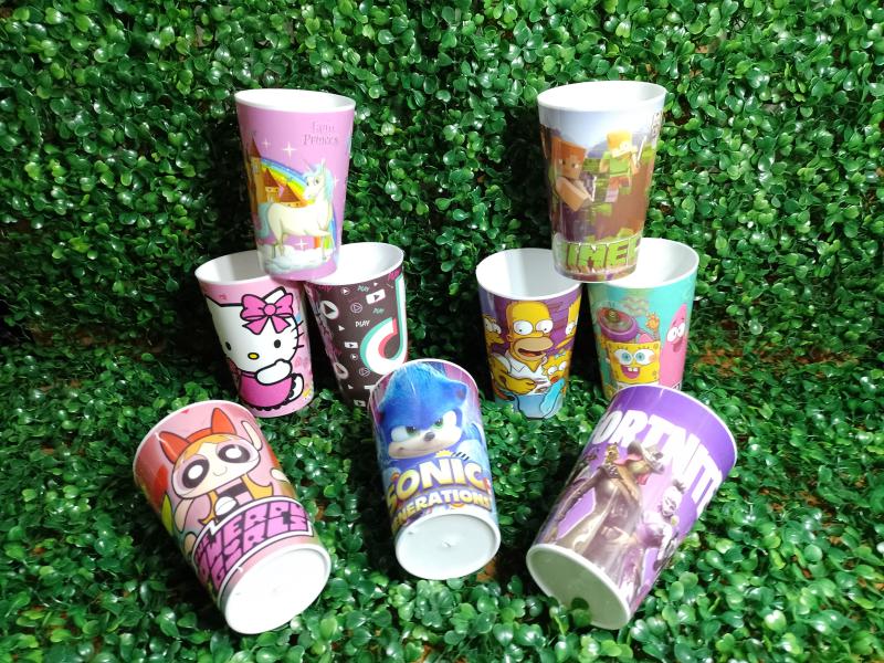 VASO PLASTICO PERSONAJE 13CM 400CC