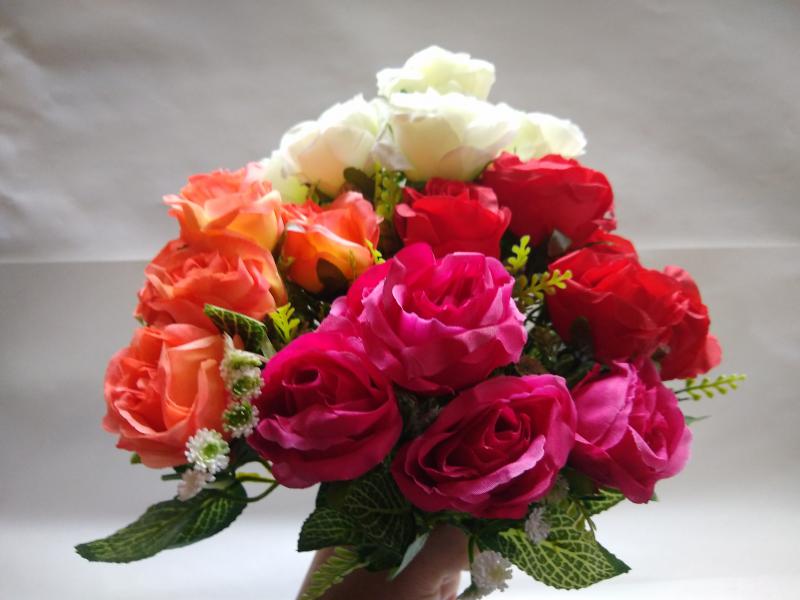 RAMO ROSAS COLOR 32CM