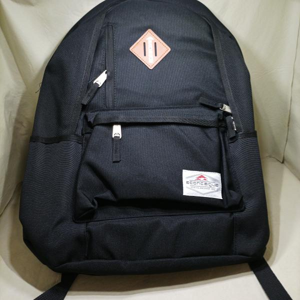 MOCHILA CLASICA GDE C/BOLSILLO FRONTAL VERTICAL