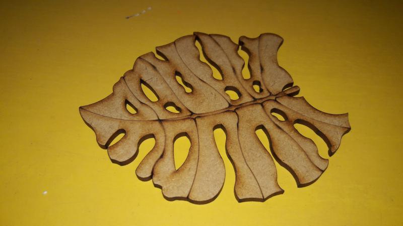 HOJA FF CALADA  CHICA 11*9CM