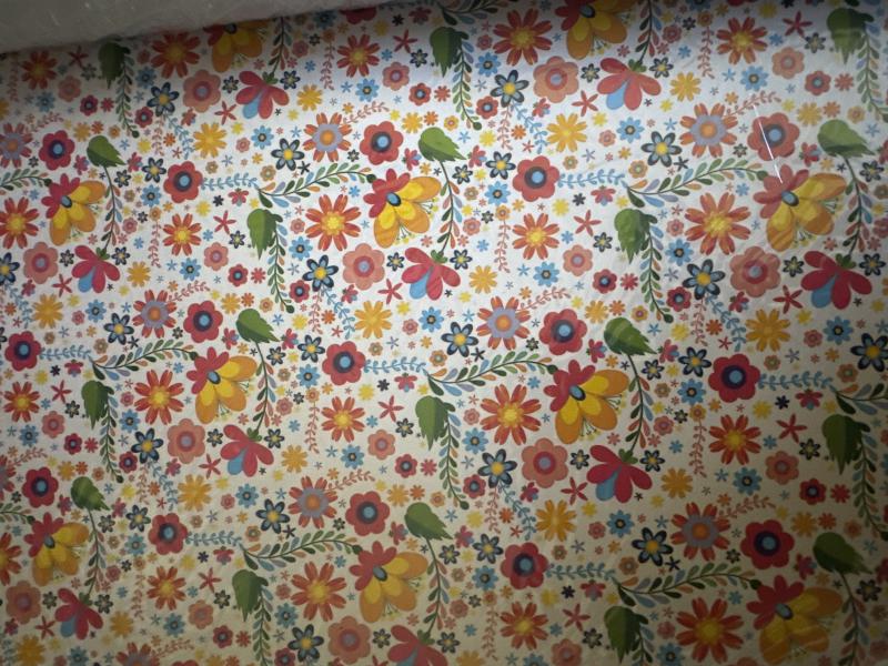 PAPEL DE FORRAR FLORES FONDO BLANCO