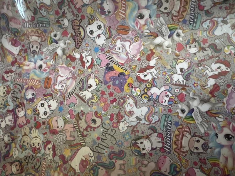PAPEL DE FORRAR UNICORNIO BABY