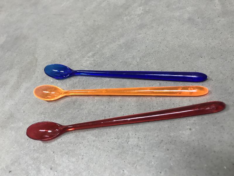 CUCHARA LARGA ACRILICAS COLOR