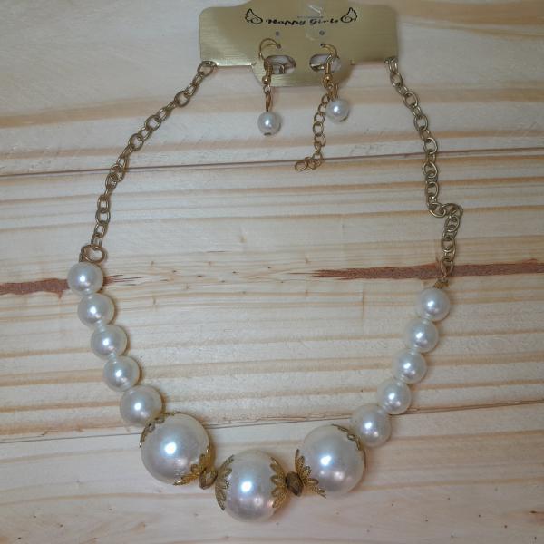 COLLAR CADENA GRUESA PERLAS GRANDES