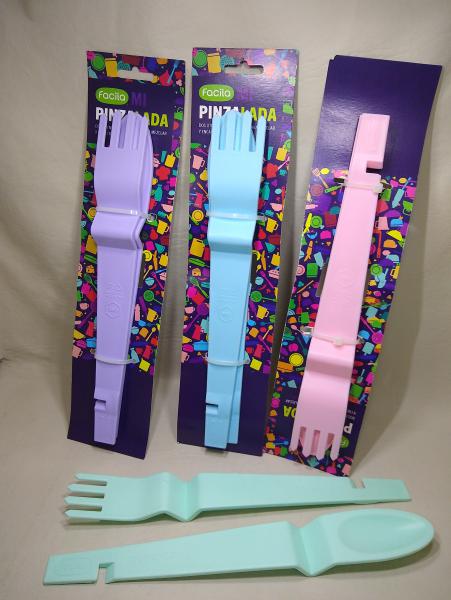 PINZA PLASTICA PASTEL 29CM