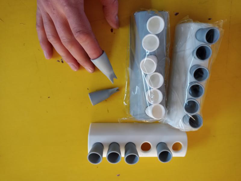 PICADA PINCHE DEDO FACILA GRIS/BLANCO 15CMCM