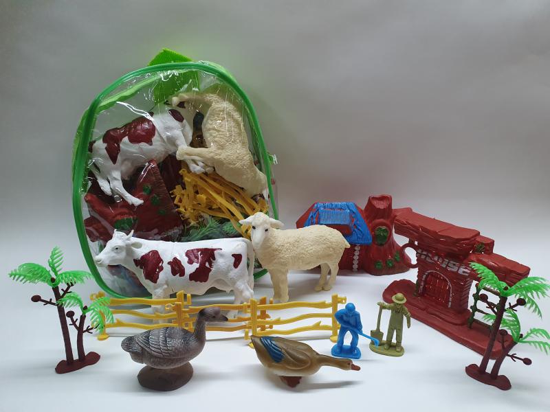 MOCHILA ANIMALITOS GRANJA + ACC 19X16CM