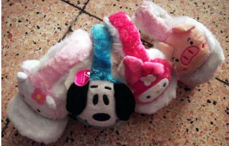 OREJERA PELUCHE CON CARITAS Y OREJAS