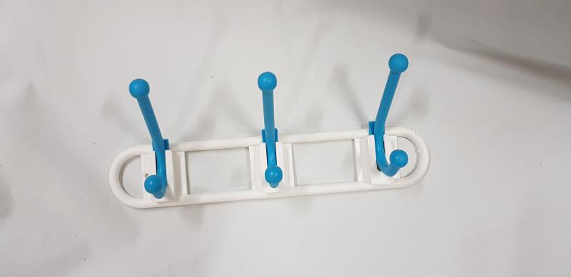 PERCHERO PLASTICO X 3 - 29*6