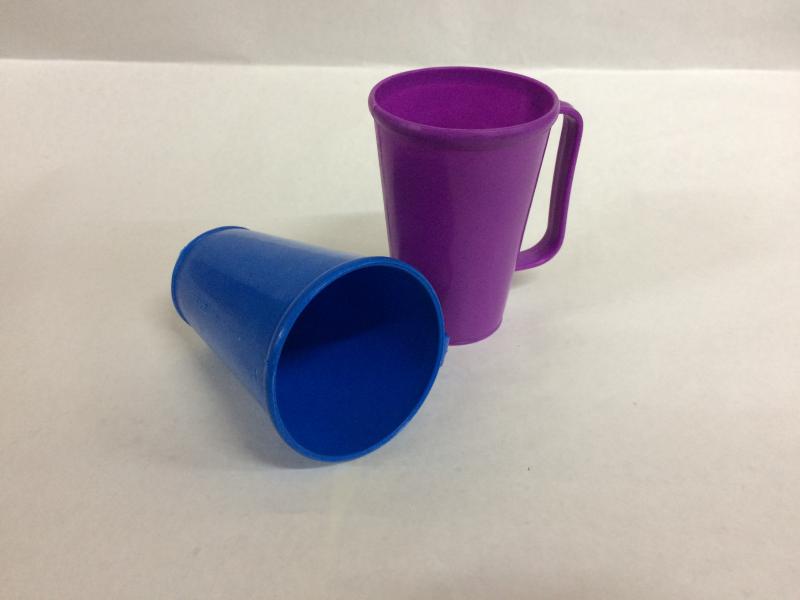 JARRO MUG CONICO PLASTICO 11CM