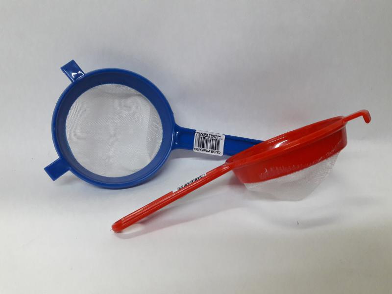 COLADOR PLASTICO 10CM