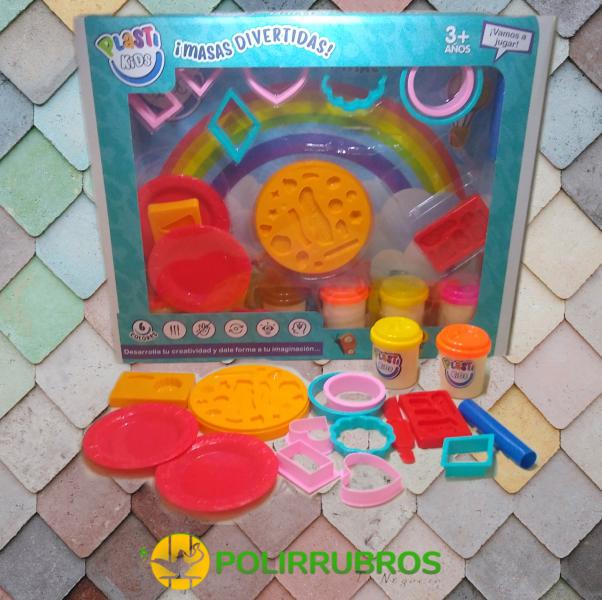 MASAS * 6 POTE+7CORTANTE+ MOLDES PLATO 41X34CM