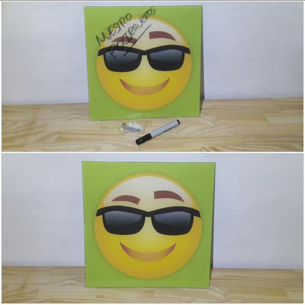 PIZARRA VIDRIO MAGNETICA EMOJI LENTES 32X32CM