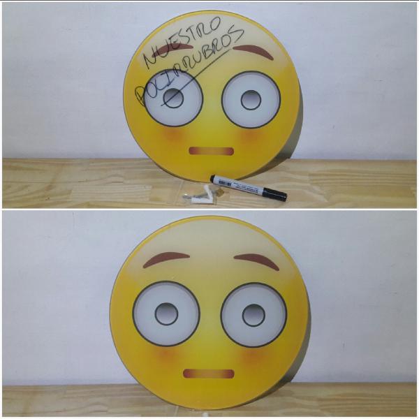 PIZARRA RED VIDRIO MAGNETICA EMOJI  32X32CM