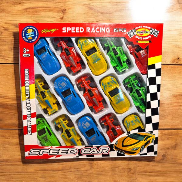 AUTO A FRICCION X15 EN CAJA 22*22CM