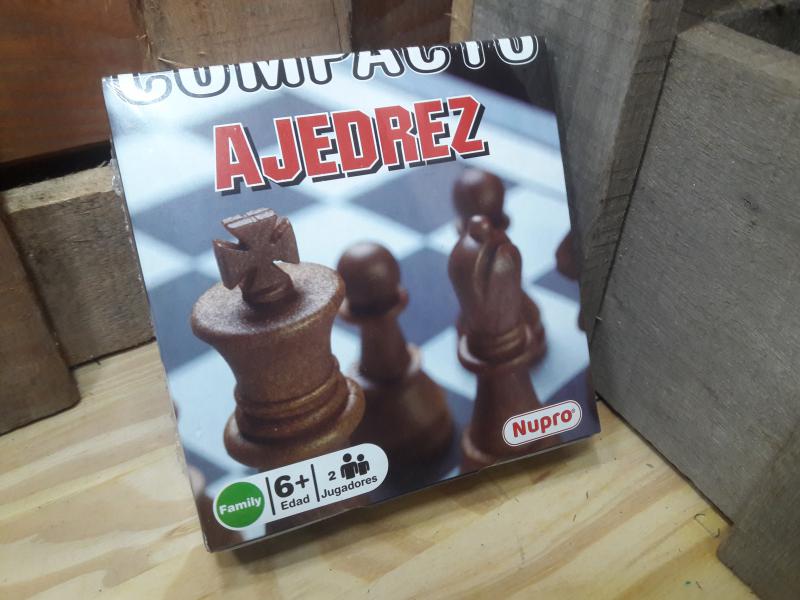 COMPACTO AJEDREZ 13X13CM