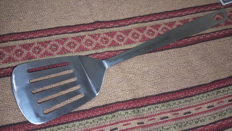 A.INOX * ESPATULA CALADA 1 PIEZA 33 CM