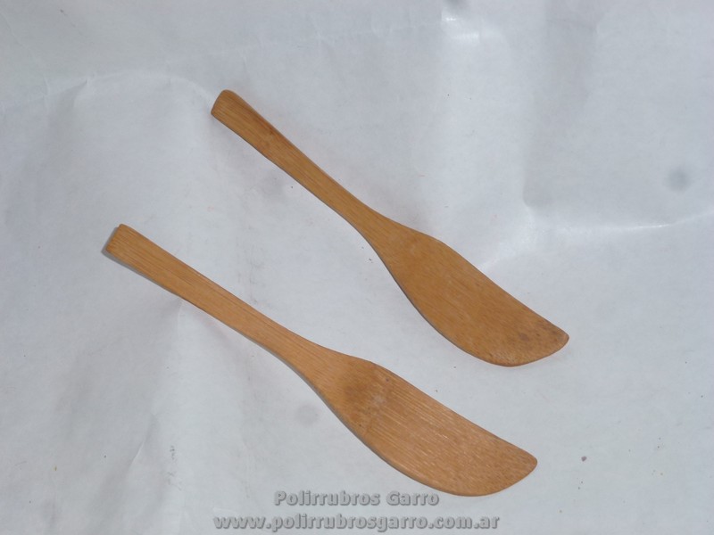 CUCHILLO UNTADOR DE BAMBOO 15CM