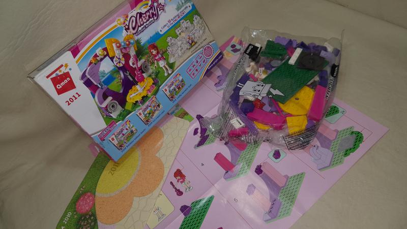 LEGO CHERRYS COLORFUL HOLIDAY 90PCS C2011