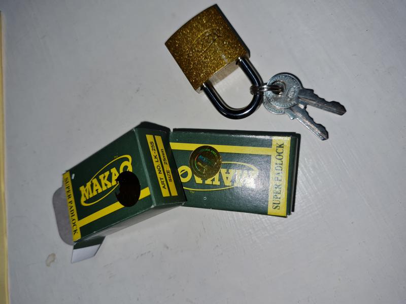 CANDADO MACAO 25MM DORADO EN CAJA